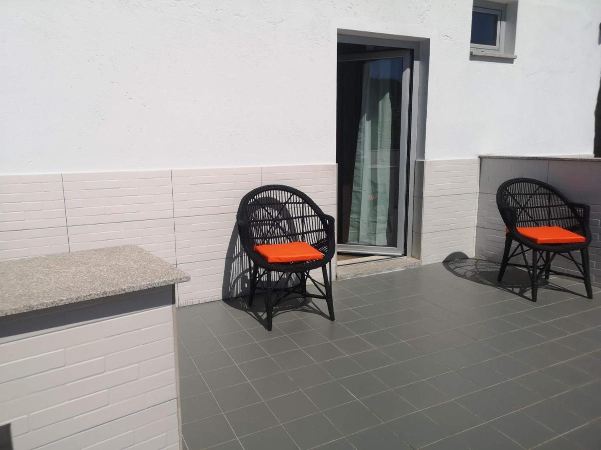 Leonchic - Guest House Com Piscina De Agua Salgada Barcelos Quarto foto